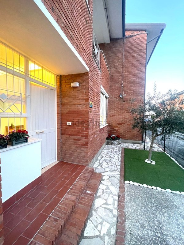 casa indipendente in affitto a Pisa in zona Marina di Pisa