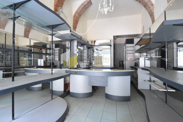 locale commerciale in affitto a Pisa in zona Quartiere Santa Maria