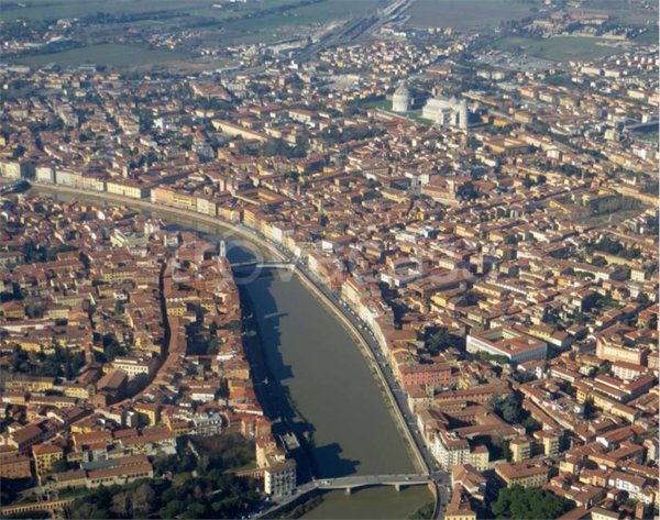 negozio in affitto a Pisa in zona Quartiere Sant'Antonio