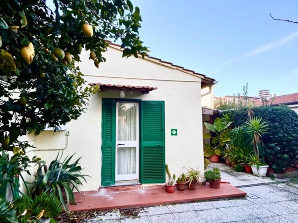 casa indipendente in affitto a Pisa in zona Marina di Pisa