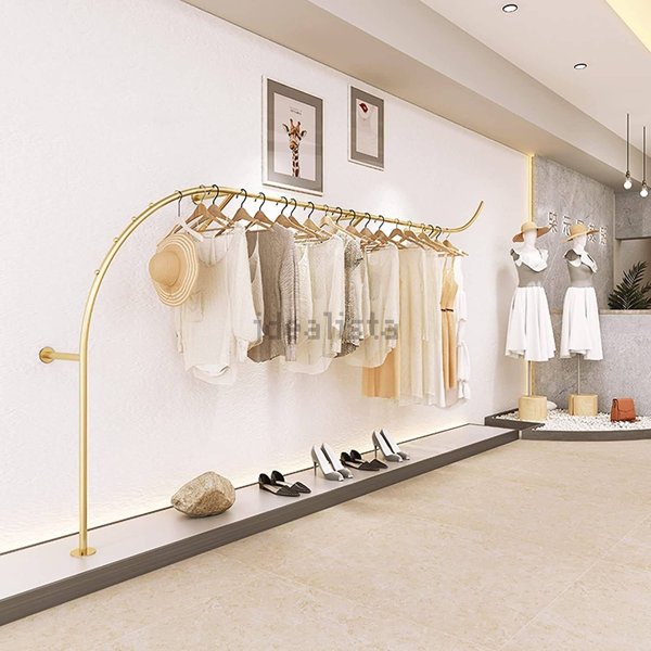 locale commerciale in affitto a Pisa in zona Centro Storico