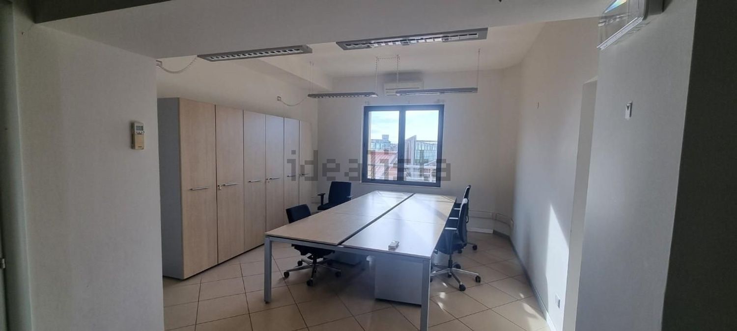 ufficio in affitto a Pisa in zona Porta a Mare