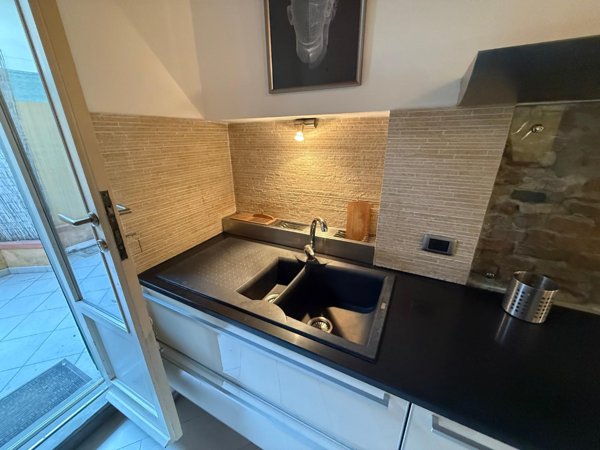 appartamento in affitto a Pisa in zona Lungarni