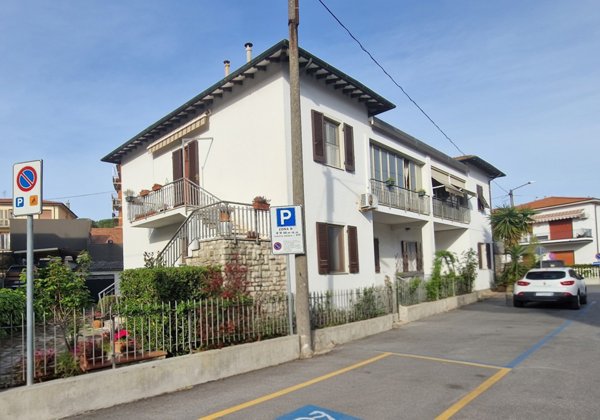 casa indipendente in affitto a Pisa in zona Porta a Lucca