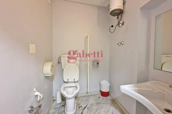 locale commerciale in affitto a Pisa in zona Quartiere Sant'Antonio