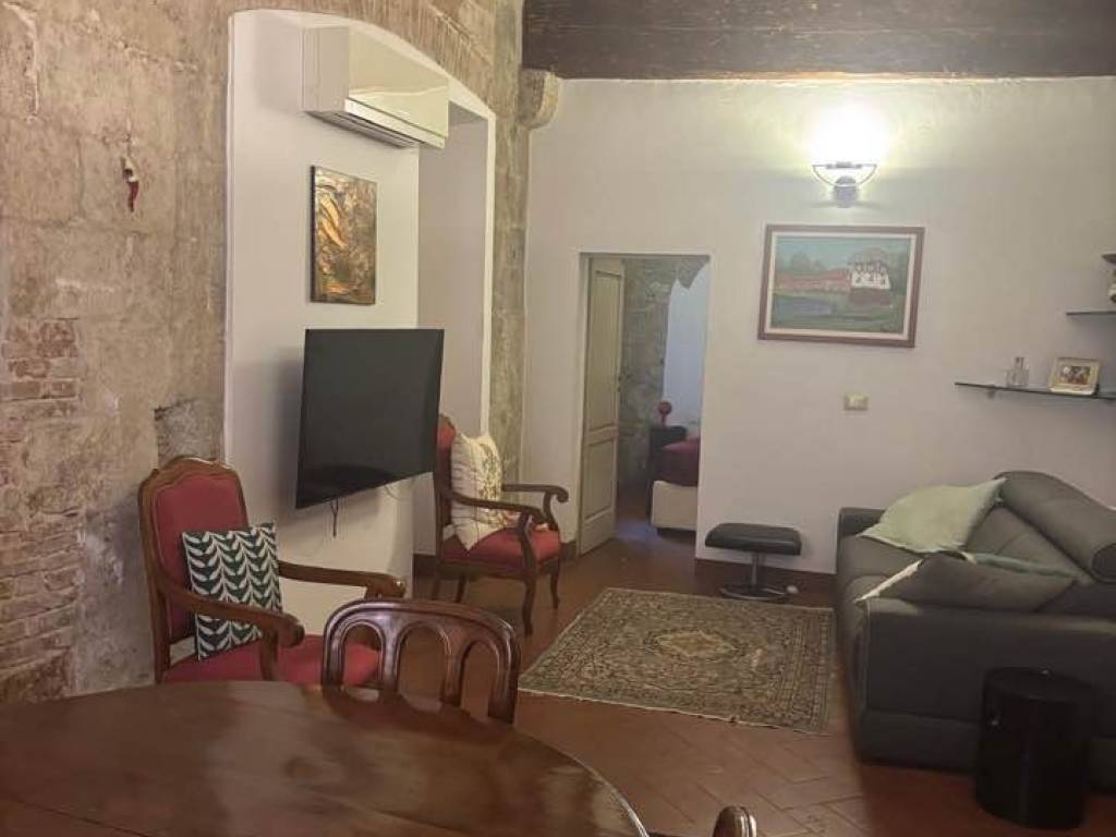 appartamento in affitto a Pisa in zona Lungarni