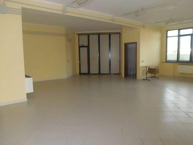 locale commerciale in affitto a Pisa in zona Ospedaletto