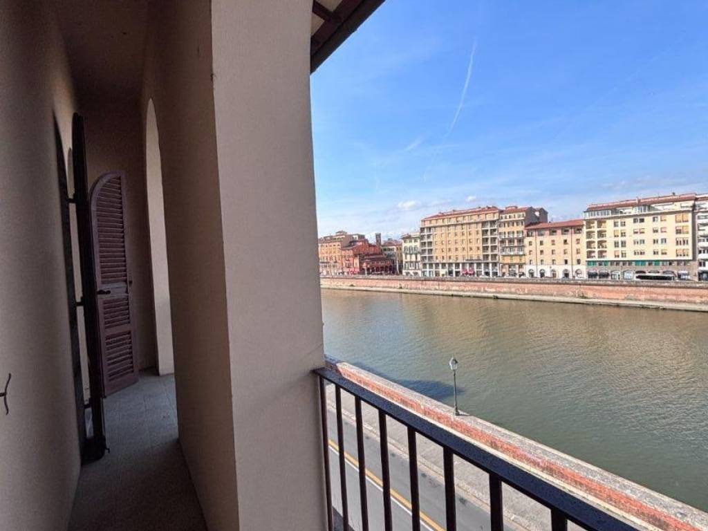 appartamento in affitto a Pisa in zona Lungarni