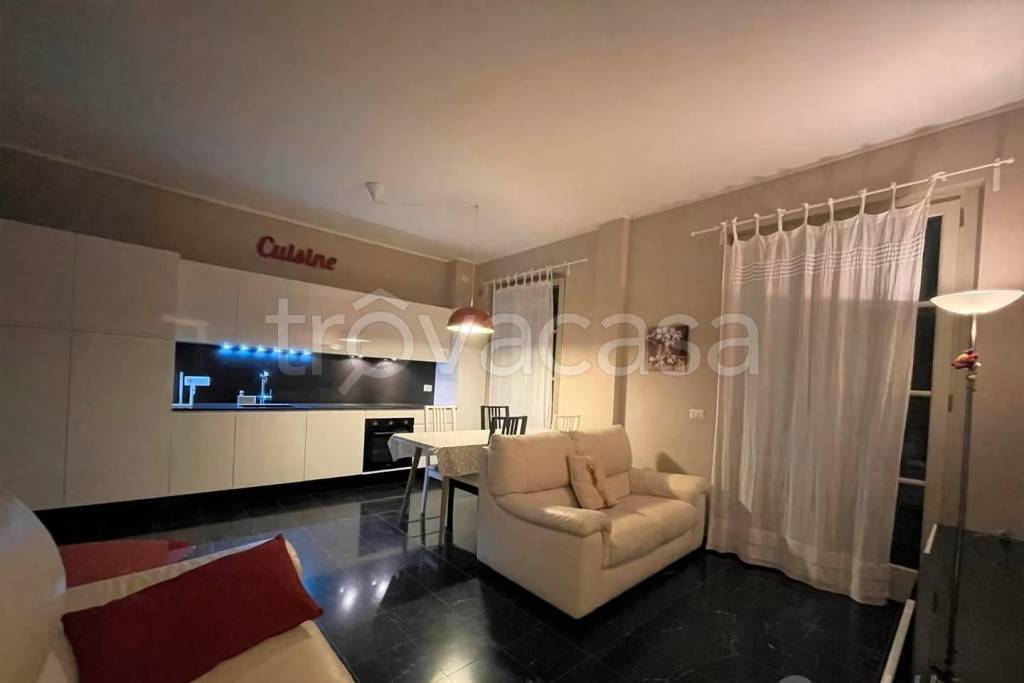 appartamento in affitto a Pisa in zona Lungarni