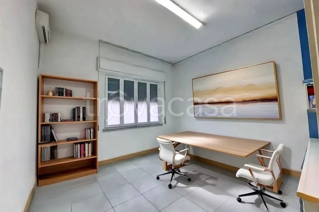 ufficio in affitto a Pisa in zona Landi