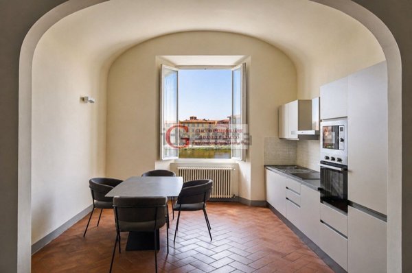 appartamento in affitto a Pisa in zona Lungarni