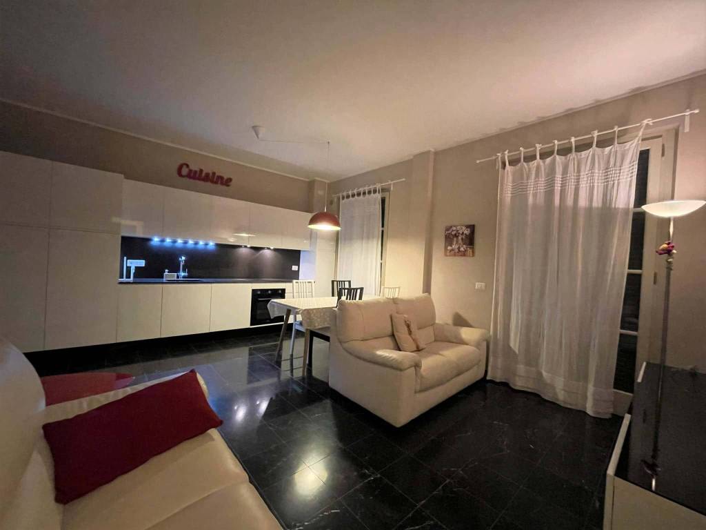 appartamento in affitto a Pisa in zona Lungarni