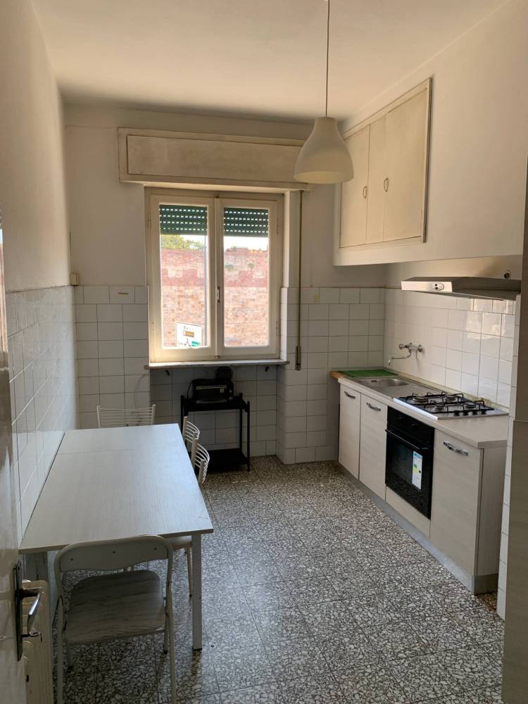 appartamento in affitto a Pisa in zona Lungarni