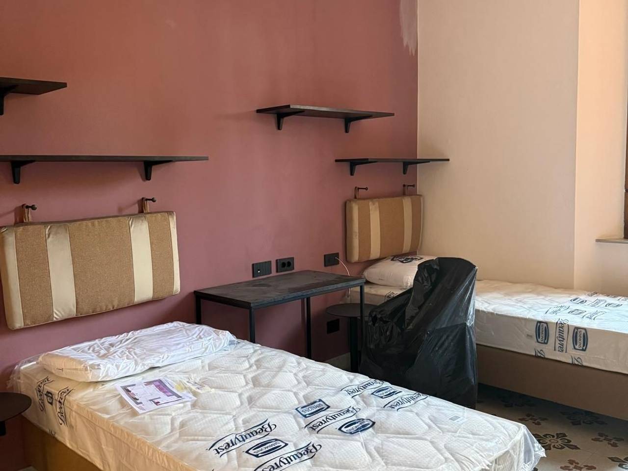negozio in affitto a Pisa in zona Porta a Lucca