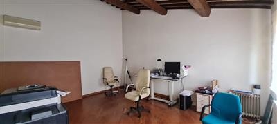 ufficio in affitto a Pisa in zona Stazione