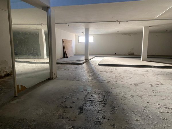 locale commerciale in affitto a Ponsacco