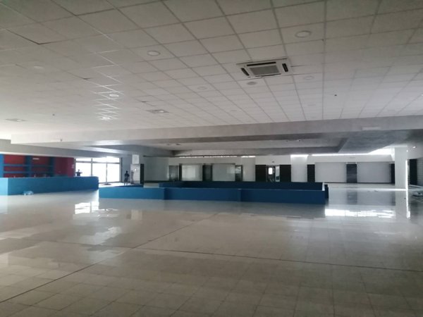 locale commerciale in affitto a Ponsacco