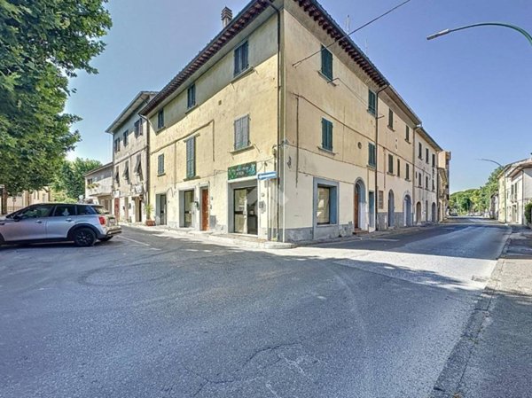 negozio in affitto a Ponsacco
