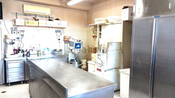 negozio in affitto a Ponsacco