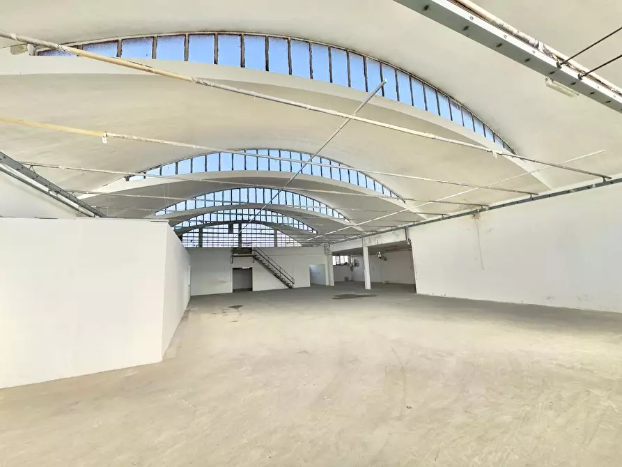 capannone in affitto a Ponsacco