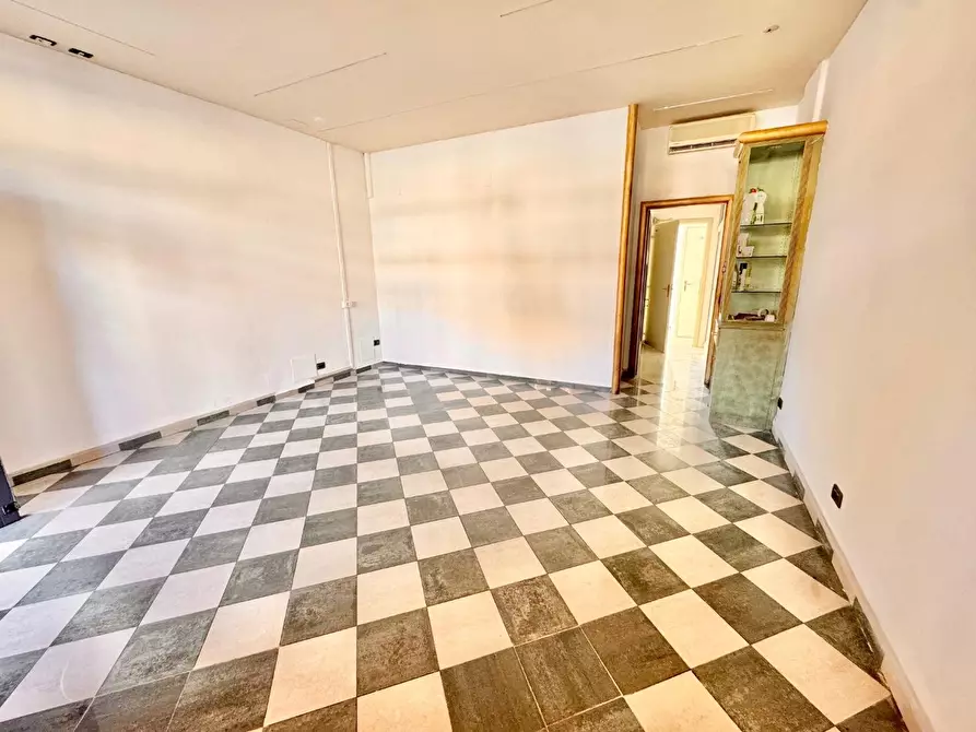 locale commerciale in affitto a Ponsacco