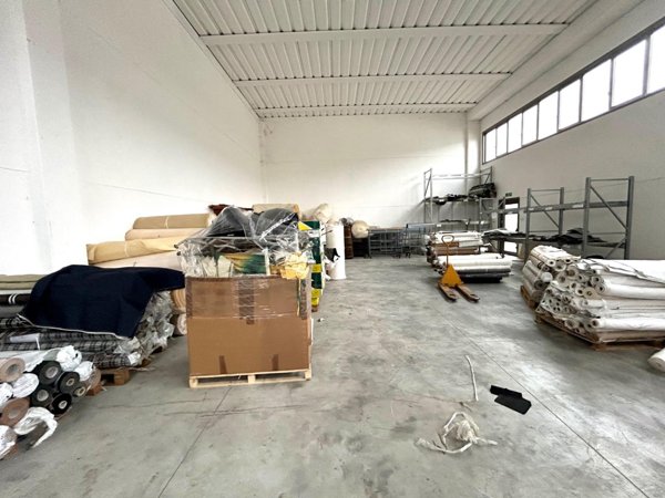 capannone in affitto a Ponsacco