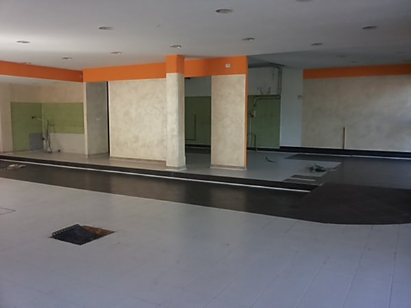 negozio in affitto a Ponsacco