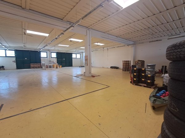 capannone in affitto a Ponsacco