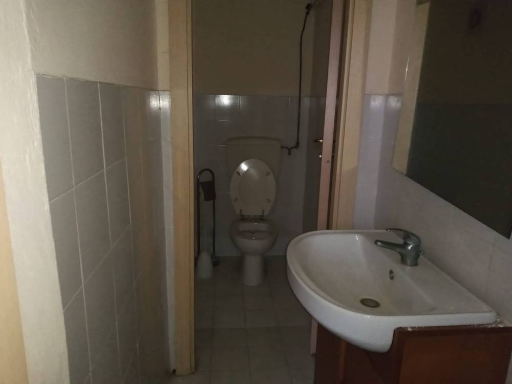 negozio in affitto a Pontedera