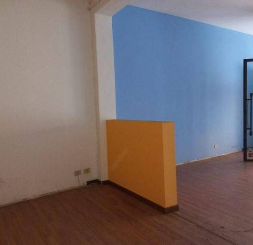 negozio in affitto a Pontedera