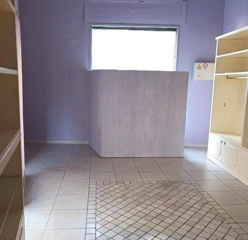 negozio in affitto a Pontedera
