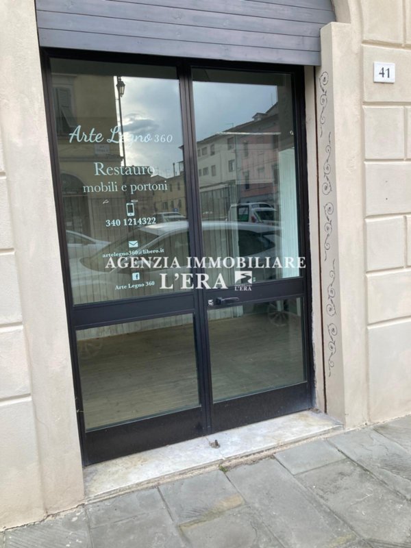negozio in affitto a Pontedera