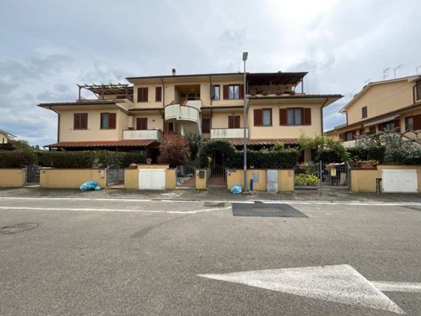 appartamento in affitto a Pontedera in zona I Fabbri