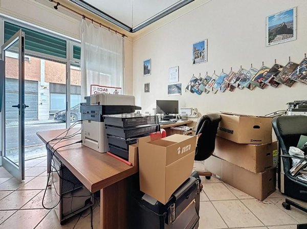 locale commerciale in affitto a Pontedera