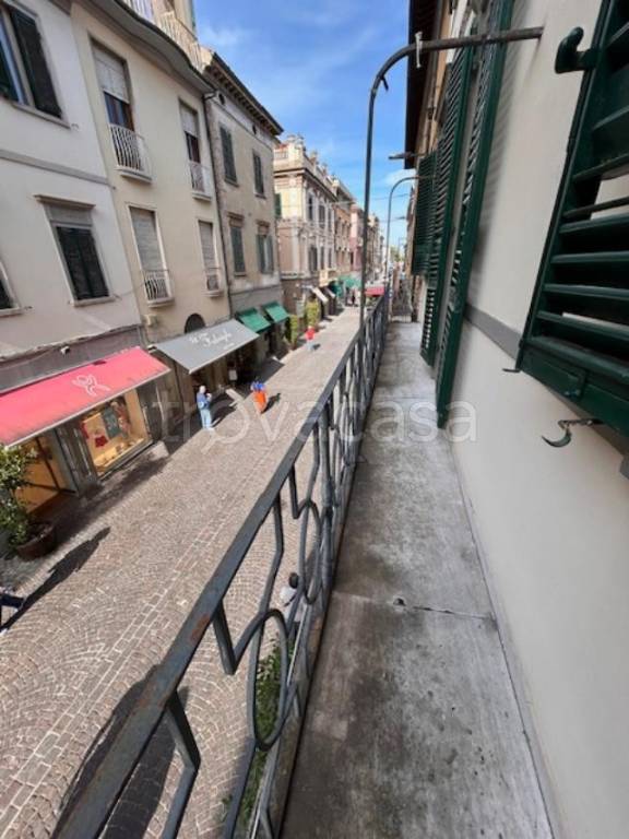 ufficio in affitto a Pontedera