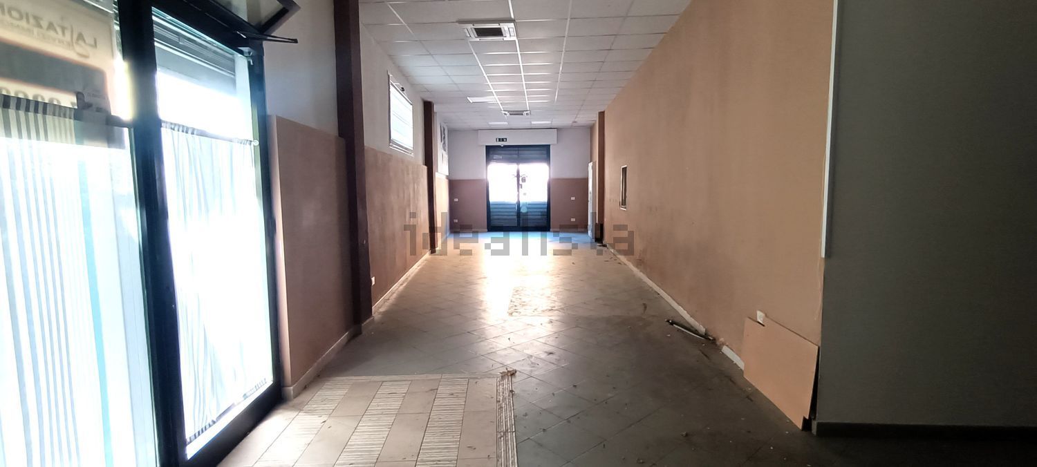 locale di sgombero in affitto a Pontedera