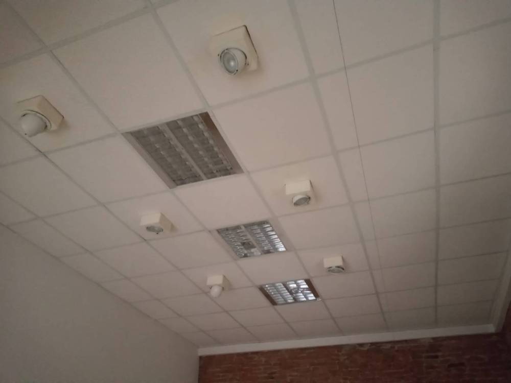 negozio in affitto a Pontedera