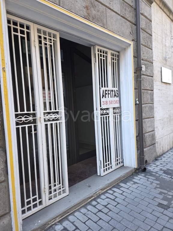 negozio in affitto a Pontedera