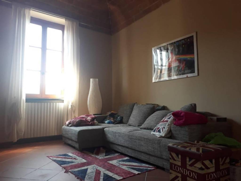 appartamento in affitto a Pontedera