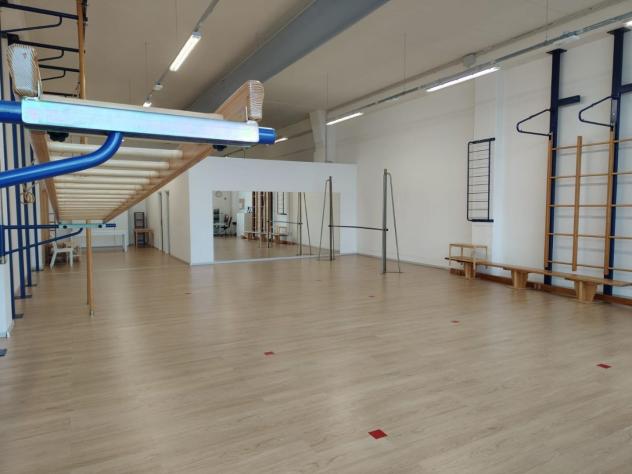 locale commerciale in affitto a Pontedera