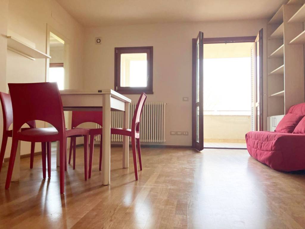 appartamento in affitto a Pontedera