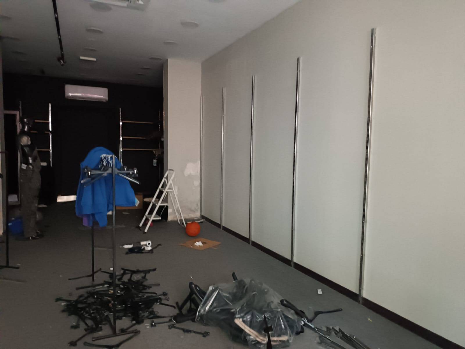 locale commerciale in affitto a Pontedera