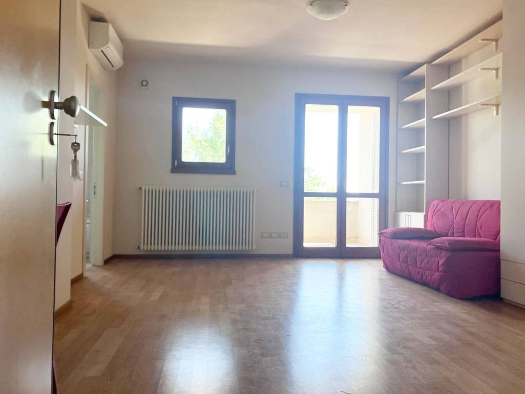 appartamento in affitto a Pontedera