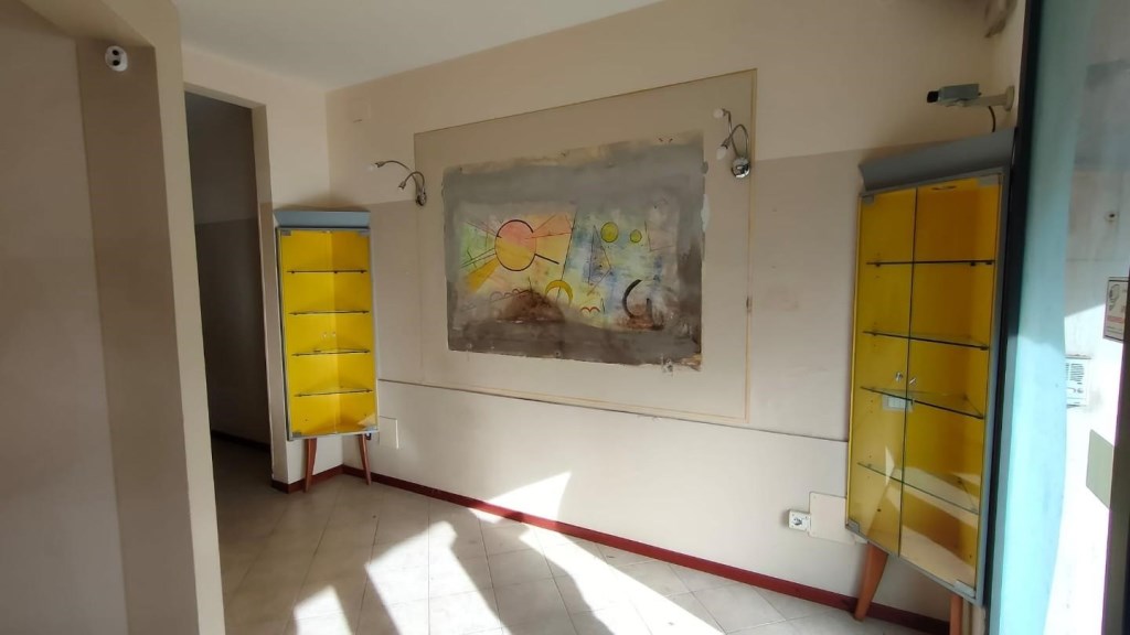 locale commerciale in affitto a Pontedera