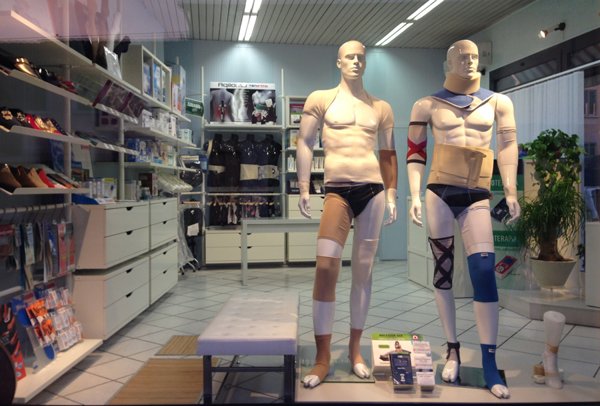 locale commerciale in affitto a Pontedera in zona La Bianca