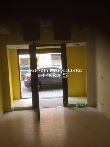 locale commerciale in affitto a Pontedera in zona La Bianca