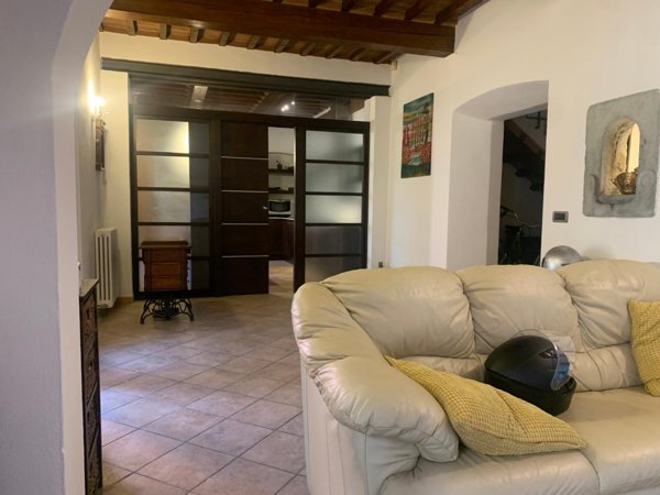 casa indipendente in affitto a San Giuliano Terme in zona Gello