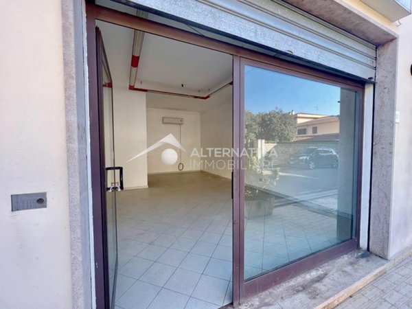 locale commerciale in affitto a San Giuliano Terme in zona Mezzana