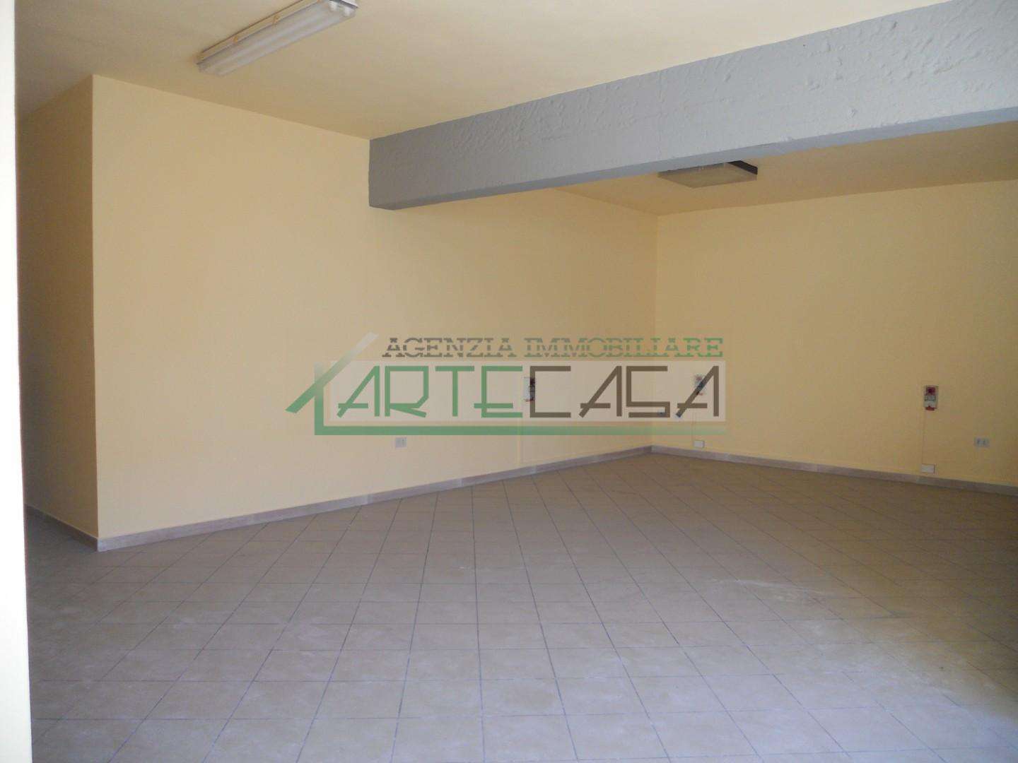 locale commerciale in affitto a San Giuliano Terme in zona Ghezzano