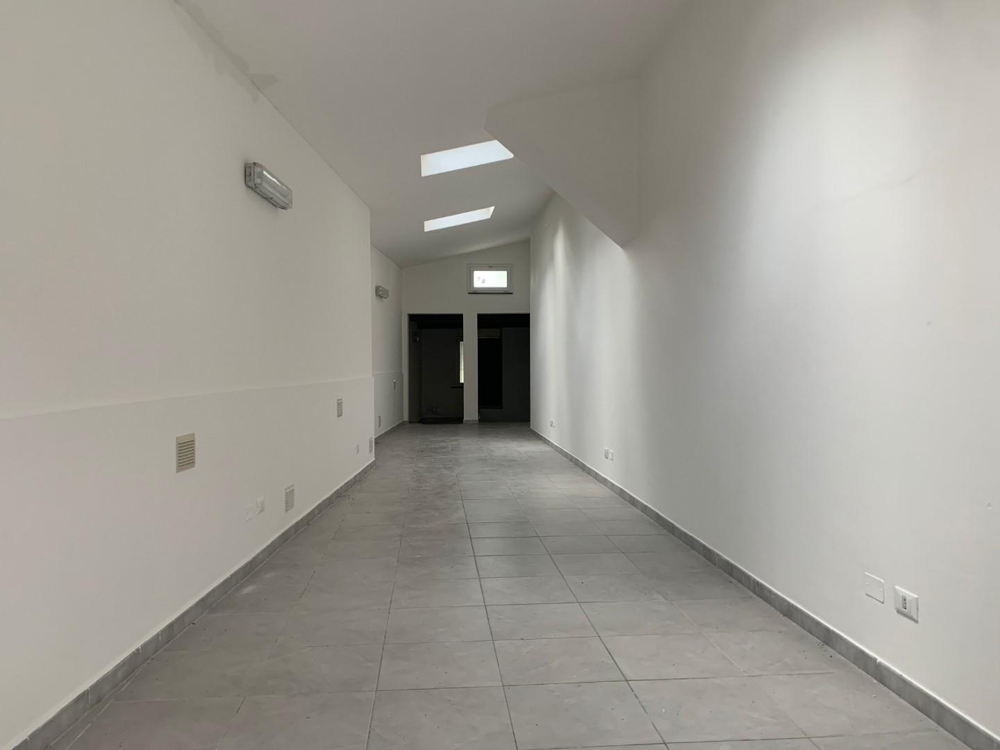 locale commerciale in affitto a San Giuliano Terme